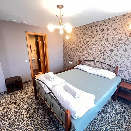 Park Hotel Ķekava Extérieur photo